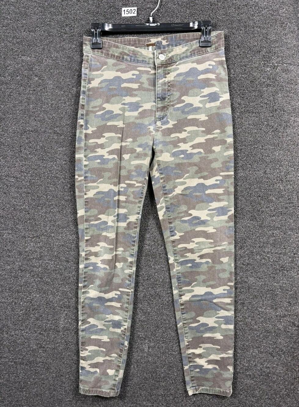 Free People Remy Camo Crop Pants Women's Size 26 Green Mid Rise Denim Bohemian